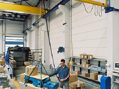 墻臂吊起重機(jī)應(yīng)用